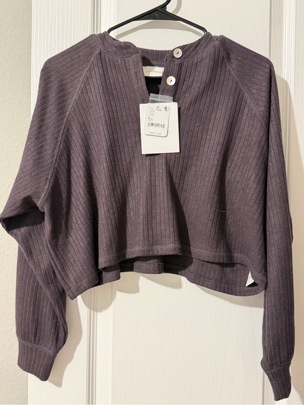 Cropped Ribbed Henley Sweater - Plum
